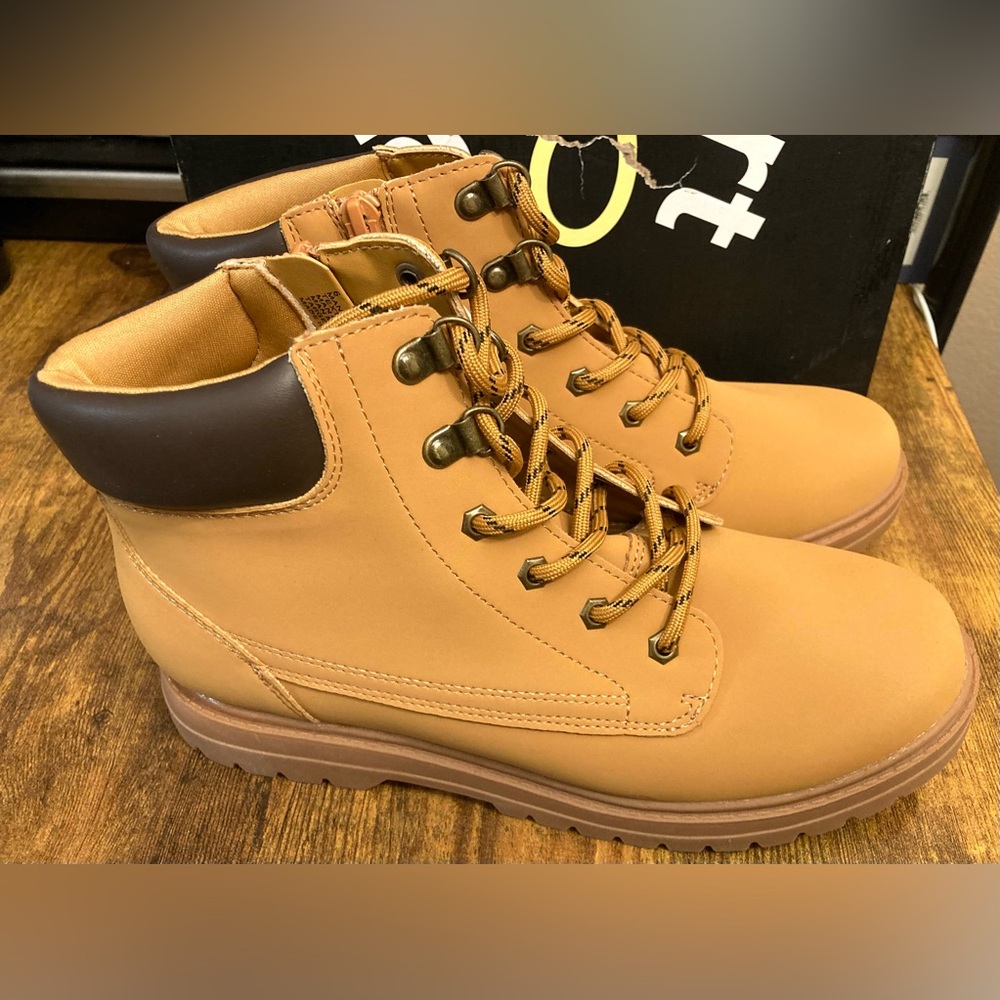 Kids' Hiker Boots - Art Class™ Tan Size 6 New - Picture 2 of 7